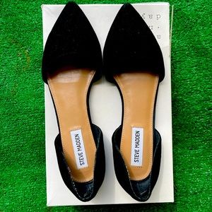 Steve Madden flats size 8.5, black. Worn once